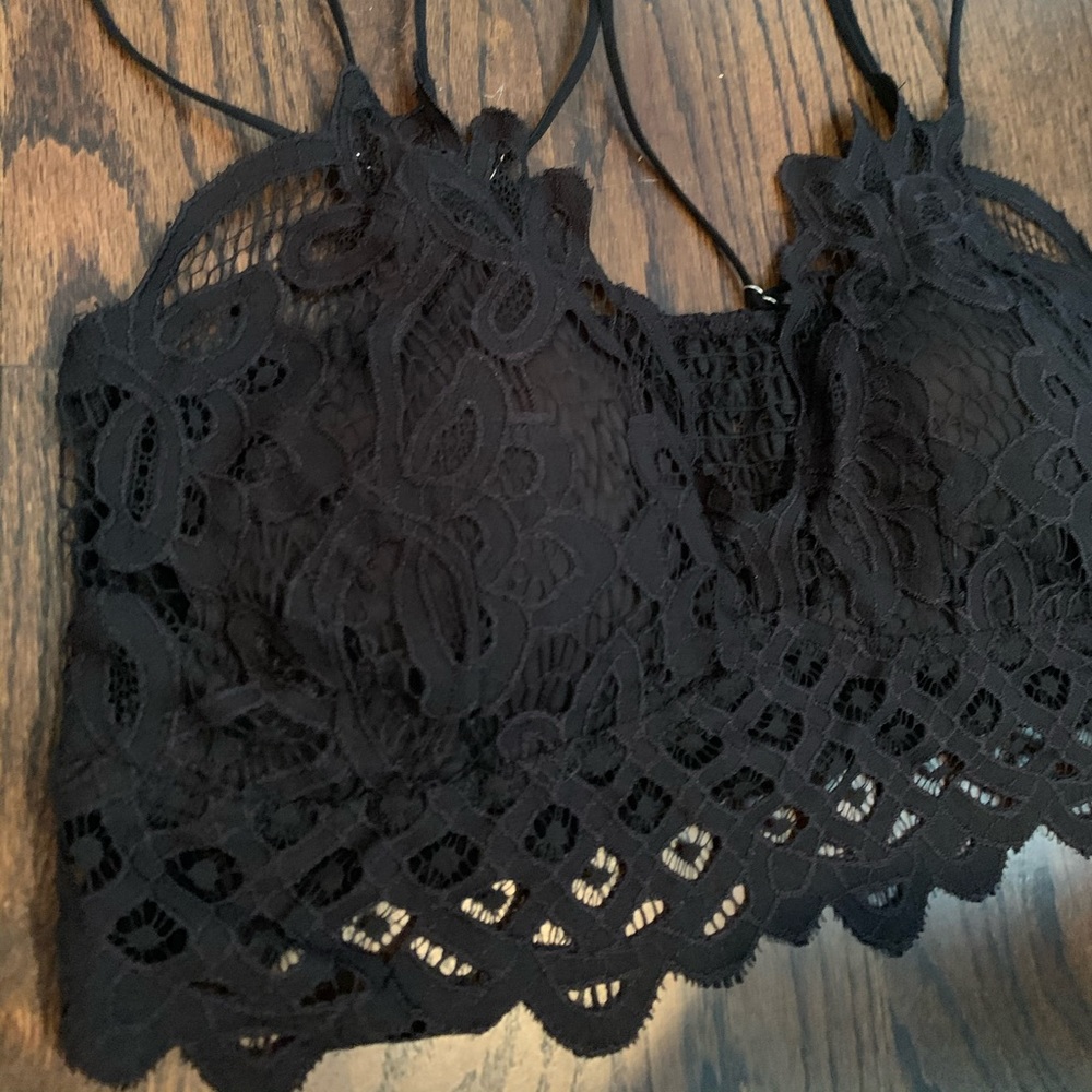 Ladies black lace bralette with padding- new - Picture 4 of 8